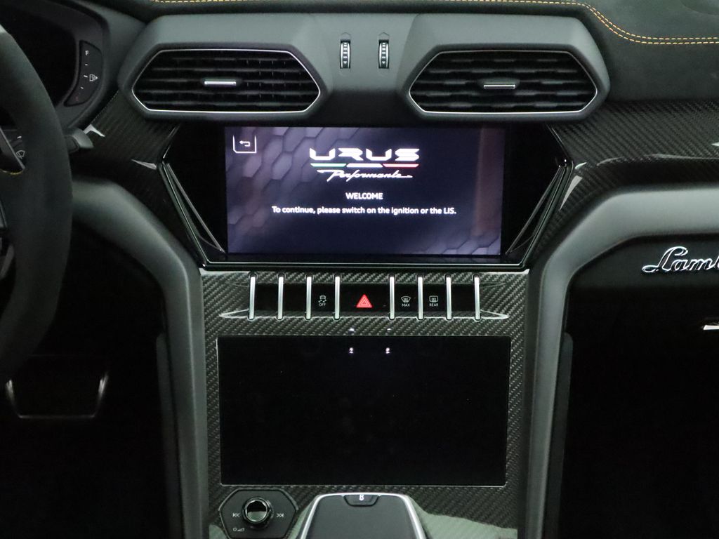 Thumbnail: 2024 Lamborghini Urus - 14