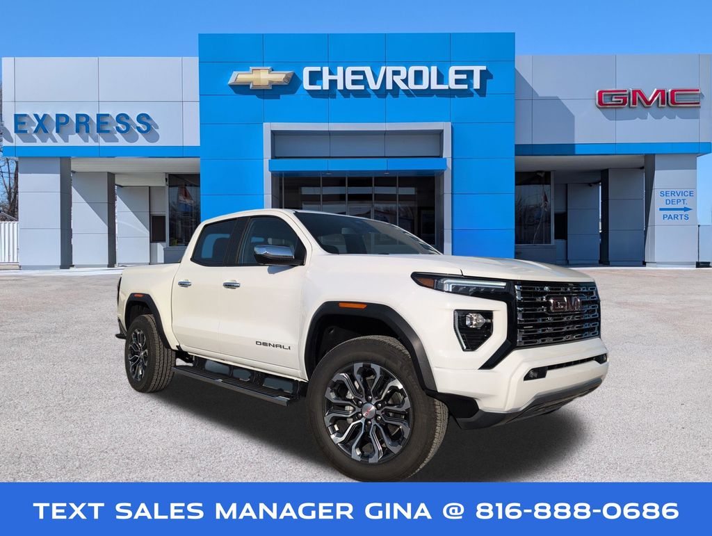 Summit White 2026 GMC Canyon Pickup Truck Four-Wheel Drive 8-Speed Automatic