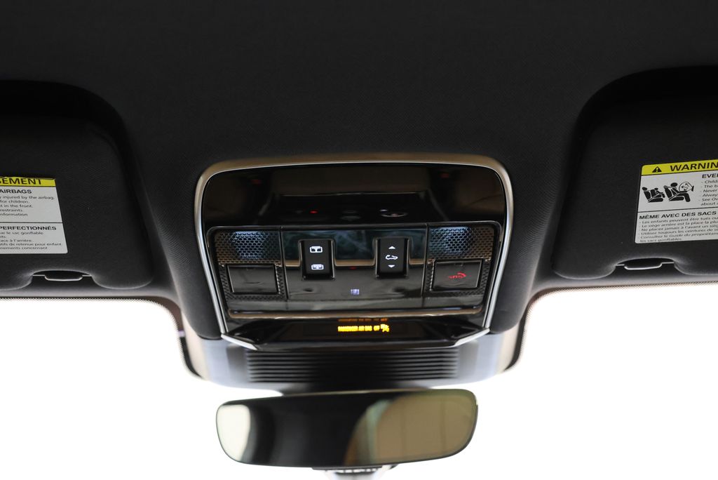 Thumbnail: 2023 Land Rover Range Rover Sport - 13
