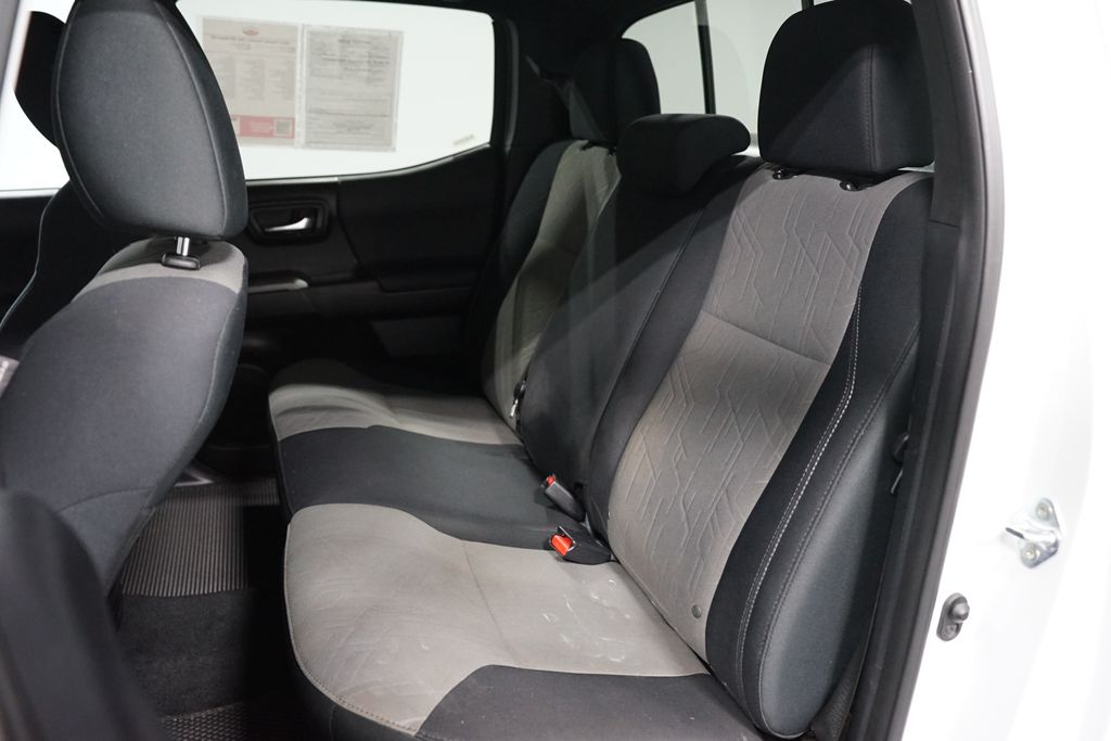 Thumbnail: 2021 Toyota Tacoma - 29