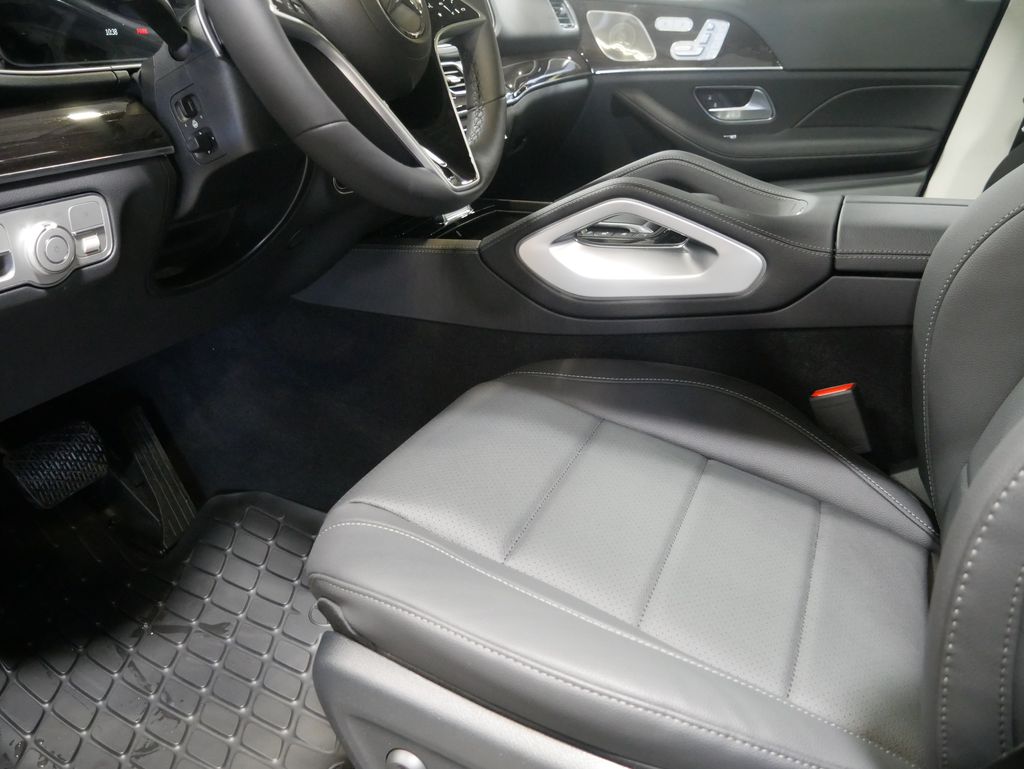 Thumbnail: 2026 Mercedes-Benz GLE - 20