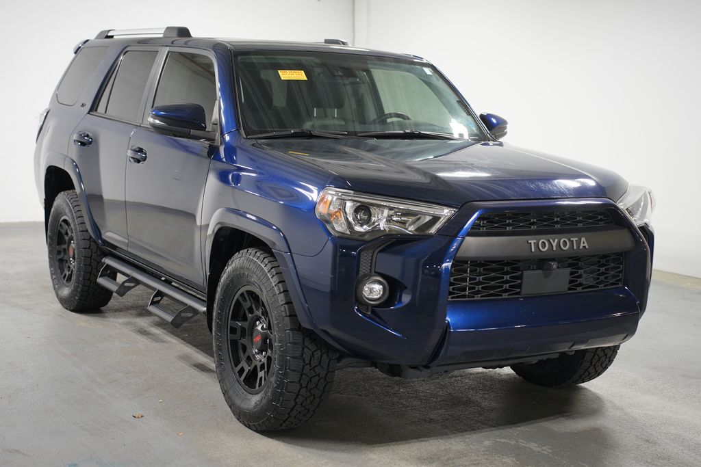 2022 Toyota 4Runner SR5 3