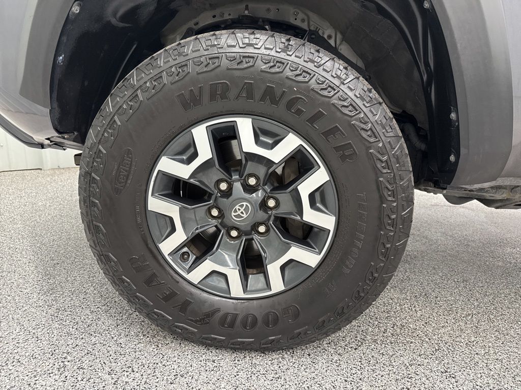 2023 Toyota Tacoma TRD Off-Road - 10