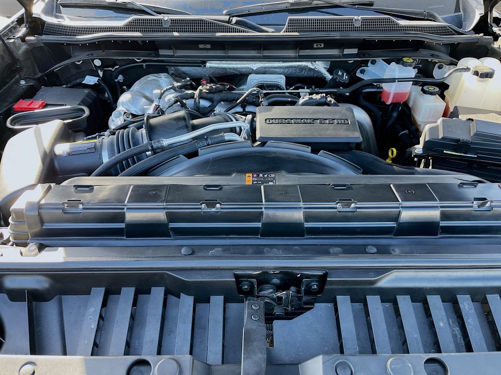 Used 2025 Black Chevrolet LTZ image 30