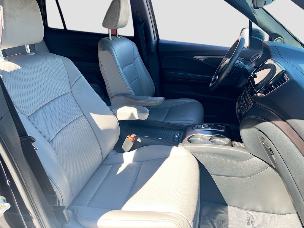 Used 2023 Blue Honda EX-L image 29