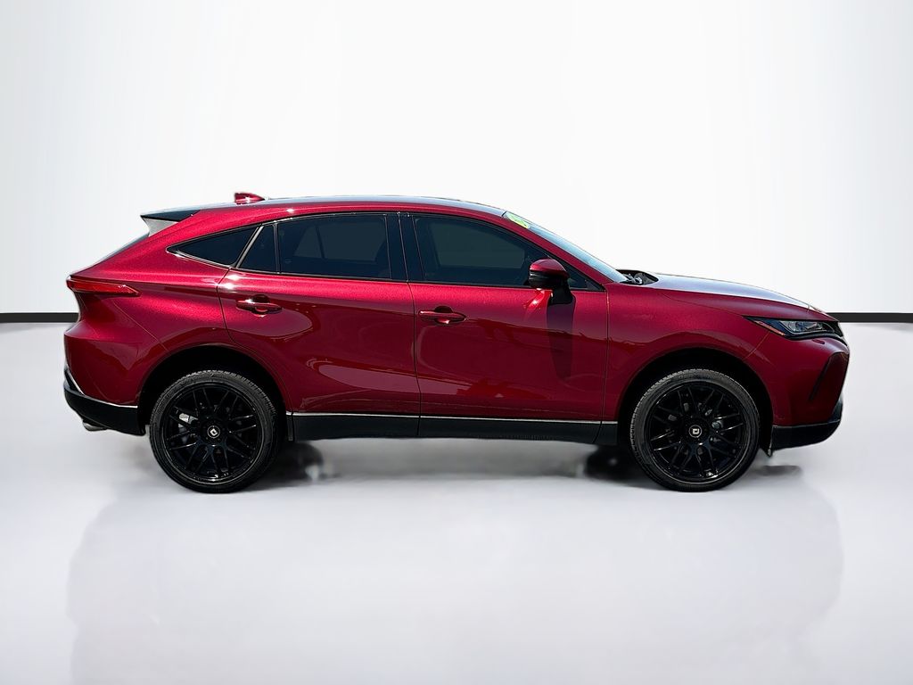 Thumbnail: 2021 Toyota Venza - 4