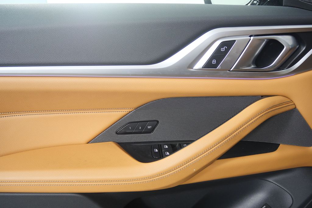 Thumbnail: 2023 BMW i4 - 8