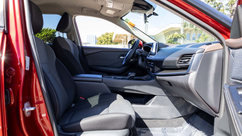 Used 2023 Nissan Rogue SV 4D Sport Utility