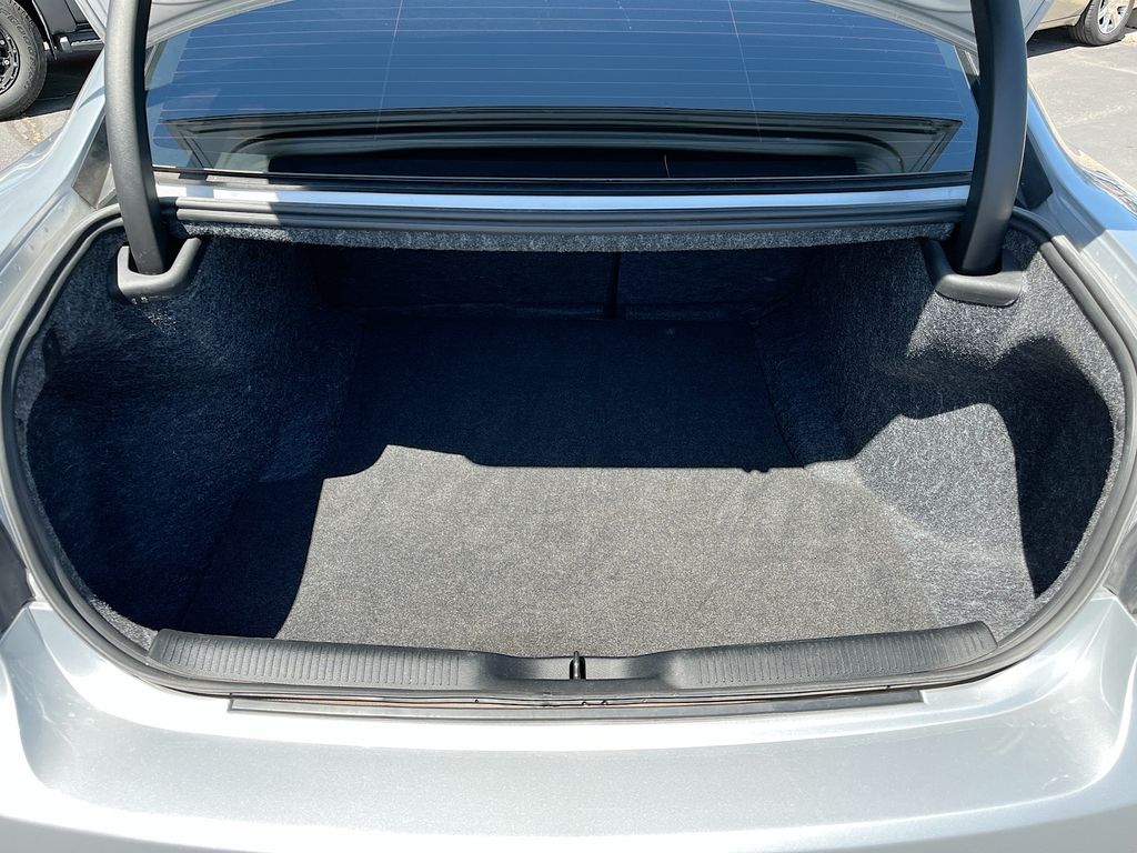 Used 2023 Silver Dodge SXT image 26