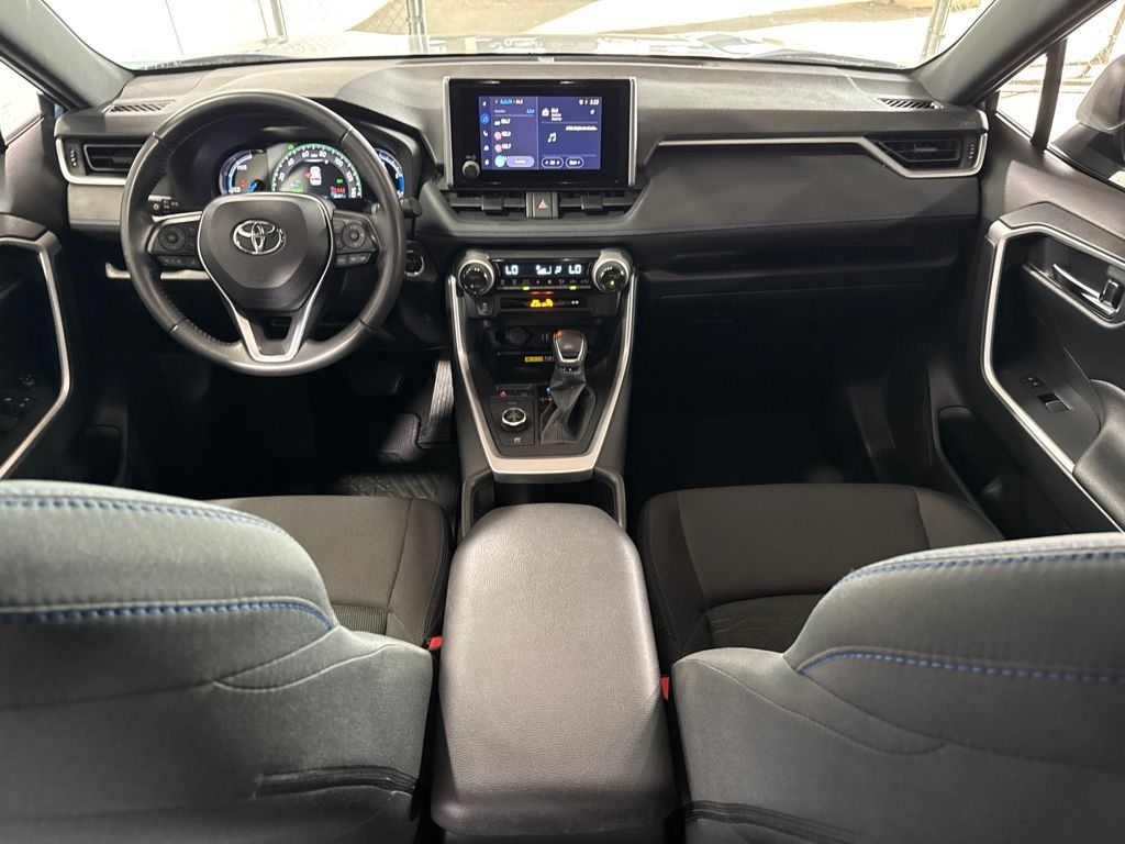Thumbnail: 2023 Toyota RAV4 - 31