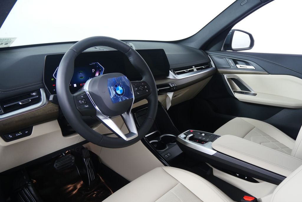 Thumbnail: 2025 BMW X1 - 12