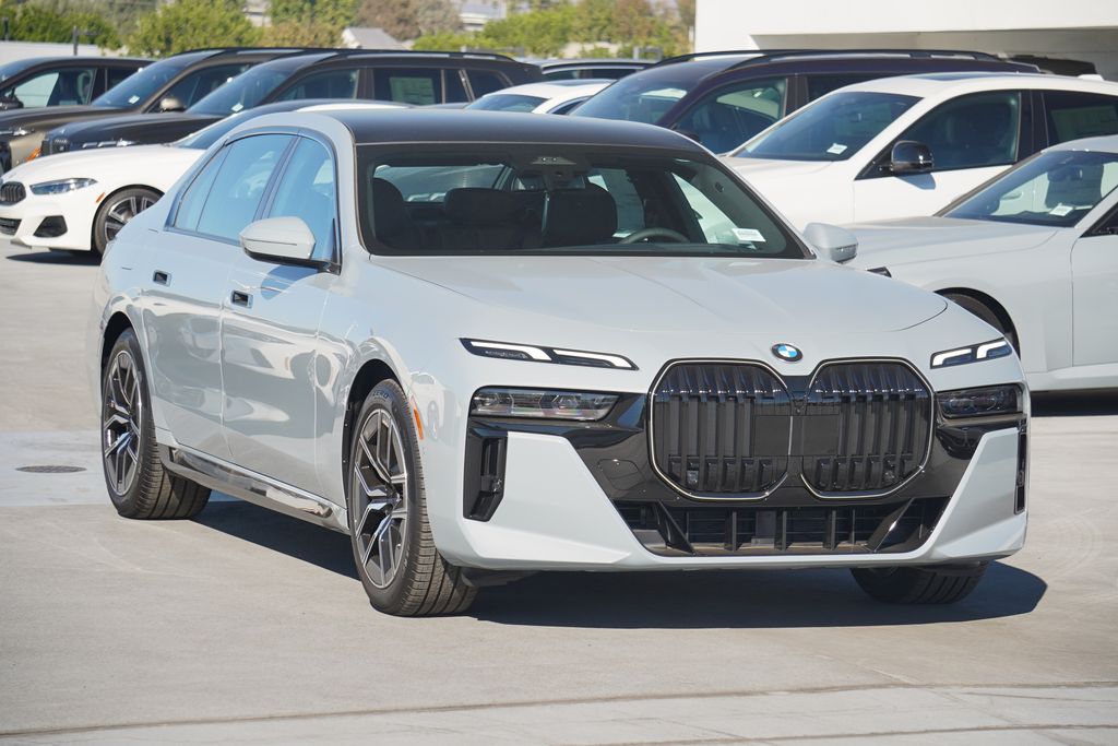 2025 BMW 7 Series 740i 3