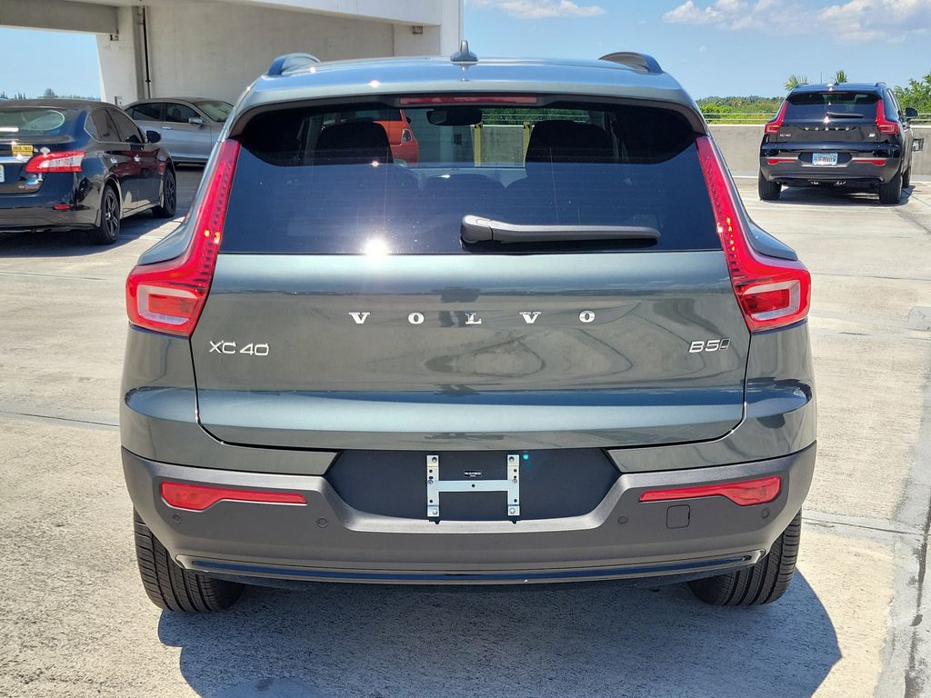 new 2026 Volvo XC40 car, priced at $43,095