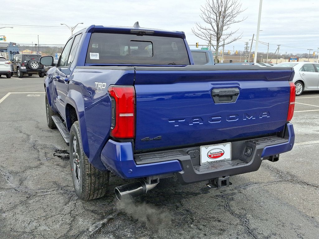 2025 Toyota Tacoma TRD Sport 3