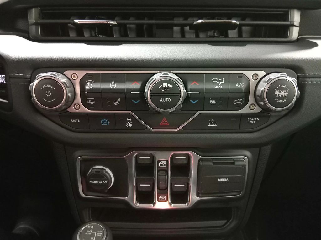 2024 Jeep Wrangler 4xe Sahara 4xe