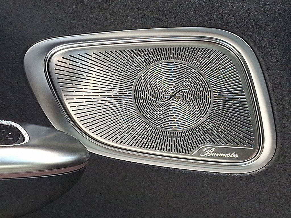 Thumbnail: 2025 Mercedes-Benz GLC - 17