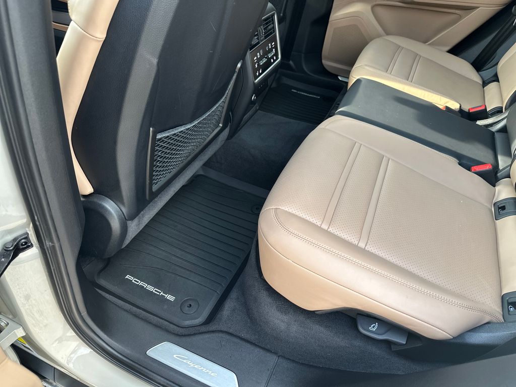 Used Car 2024 Porsche Cayenne  Base For Sale Under $80,000 In Austin, Texas