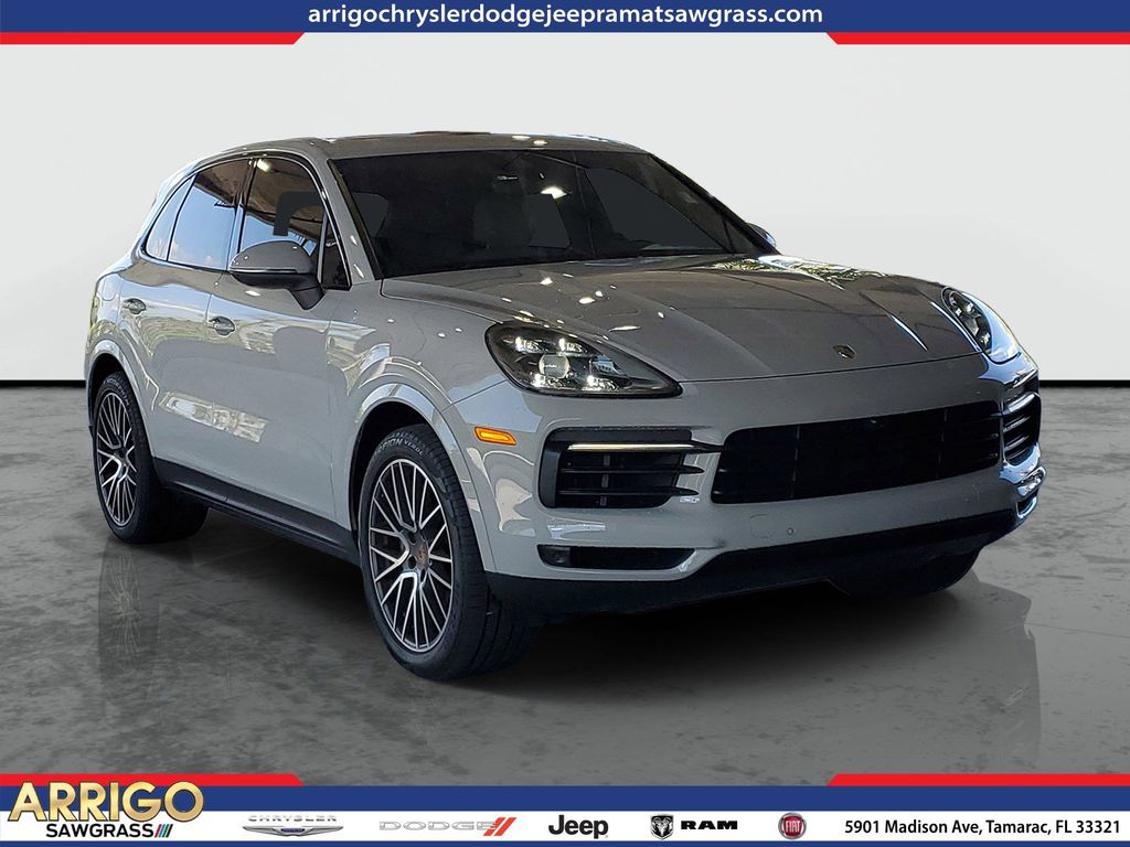 2022 Porsche Cayenne Base