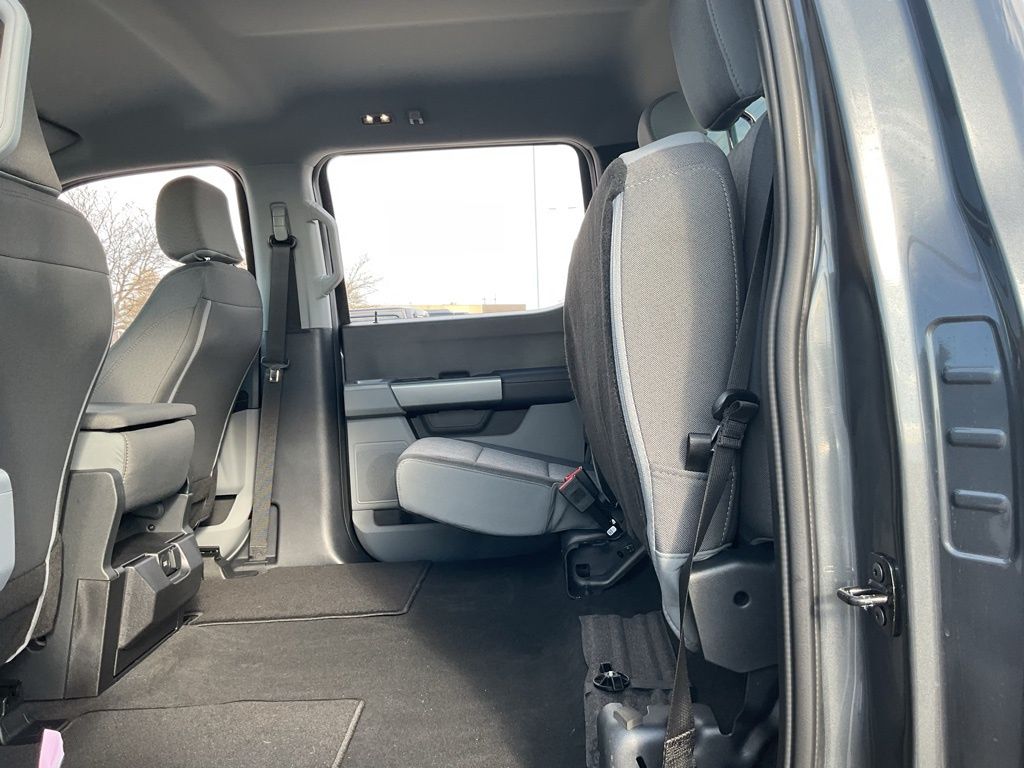 New 2026 Gray Ford XL image 21