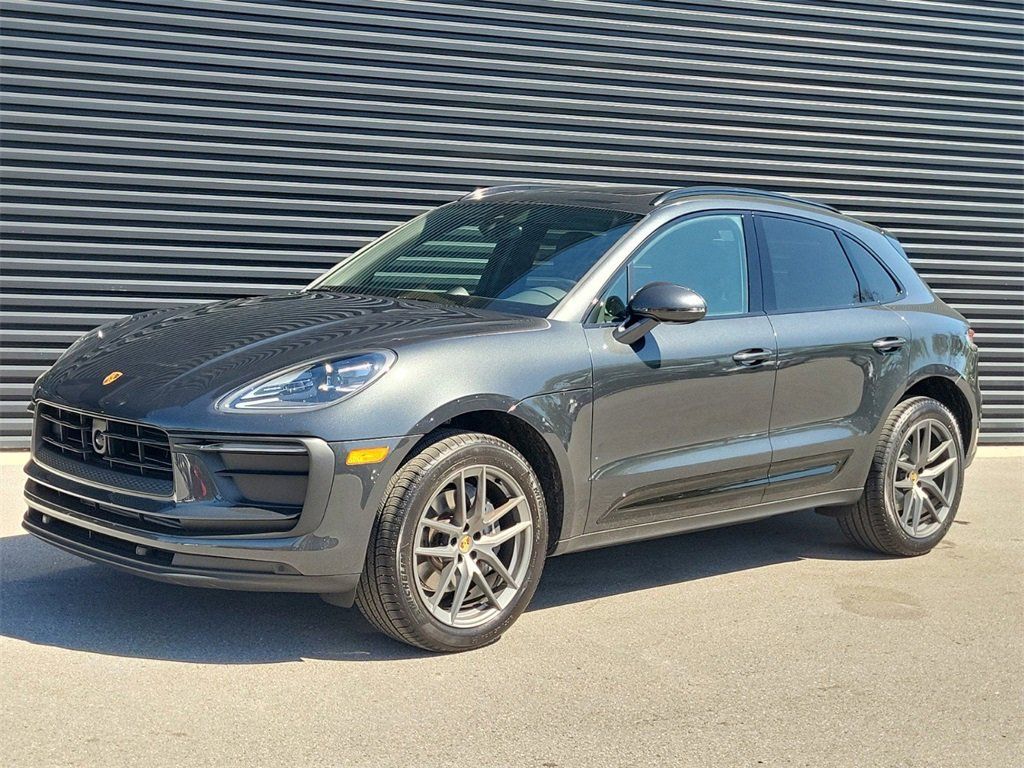Gray (Volcano Grey Metallic) 2025 Porsche Macan AWD SUV / Crossover All-Wheel Drive 7-Speed Automatic