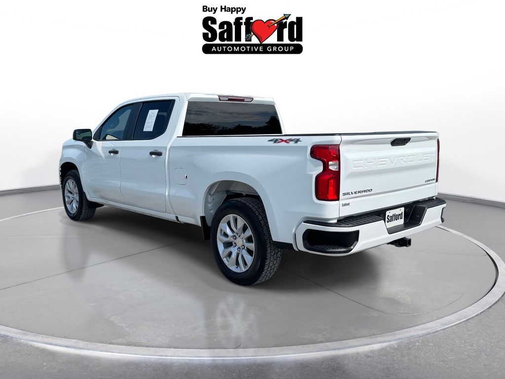 View vehicle photo 6
