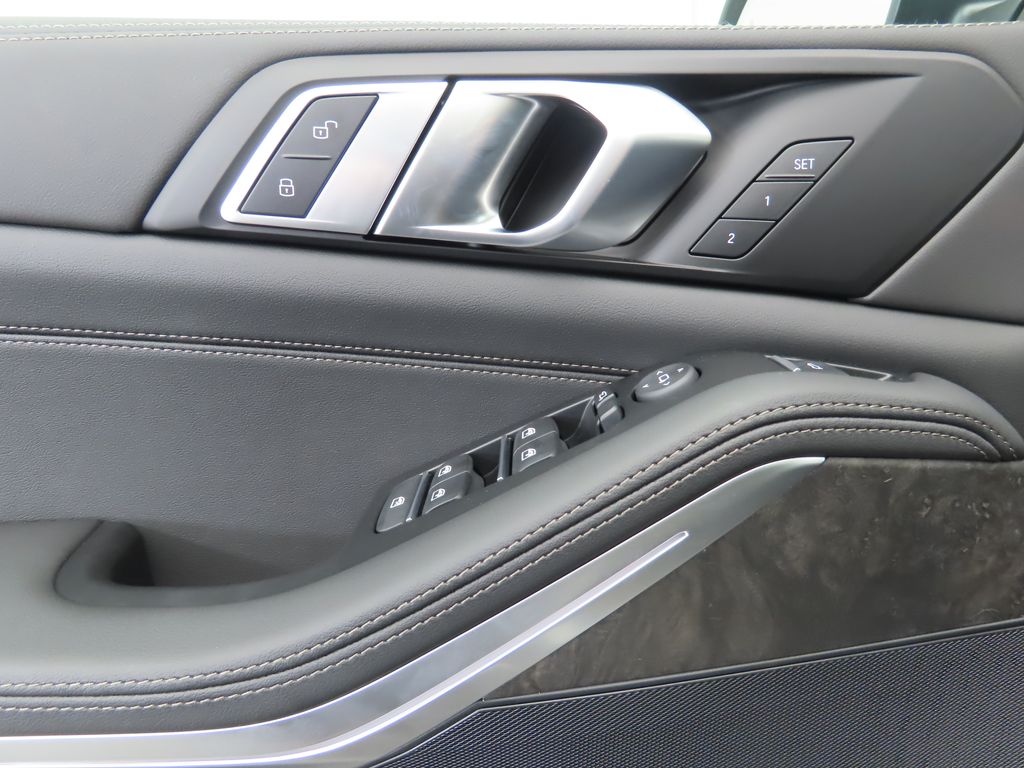 Thumbnail: 2026 BMW X5 - 24