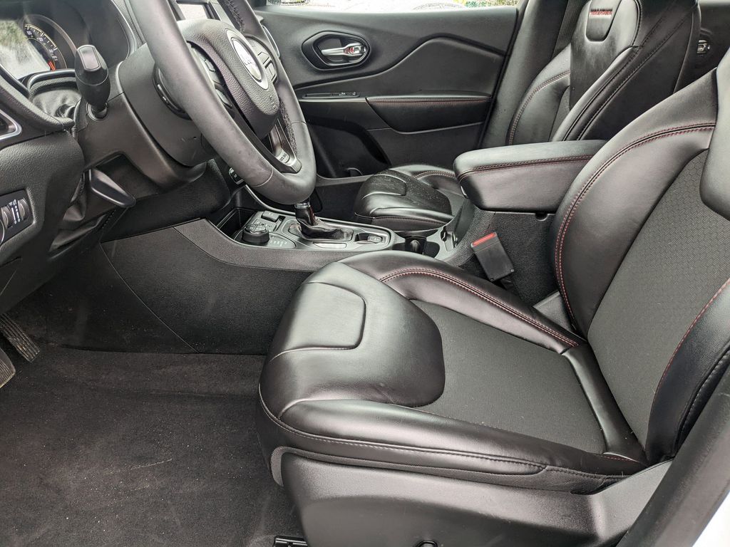 2022 Jeep Cherokee Trailhawk - Photo 11