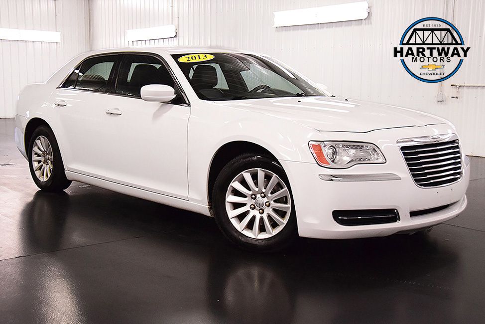 Bright White Clearcoat 2013 Chrysler 300 RWD Sedan Rear-Wheel Drive 8-Speed Automatic