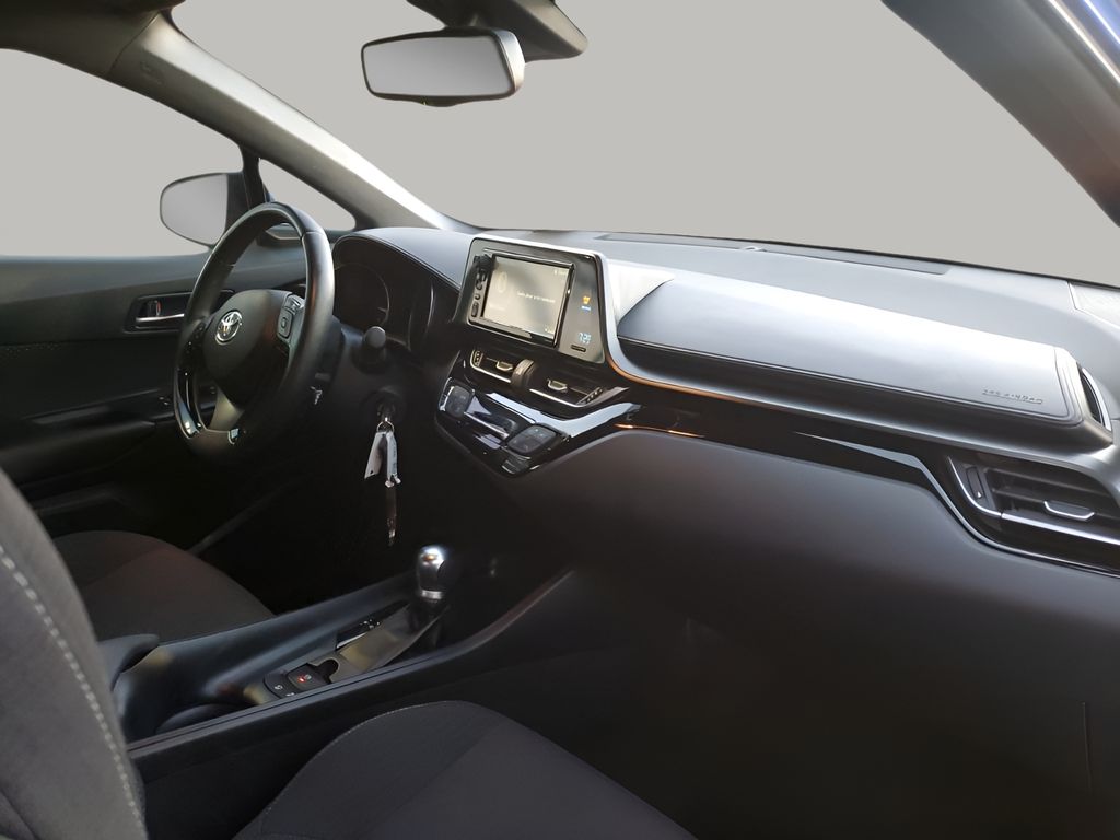Used Car 2018 Toyota C-hr  Xle For Sale Under $12,000 In Austin, Texas