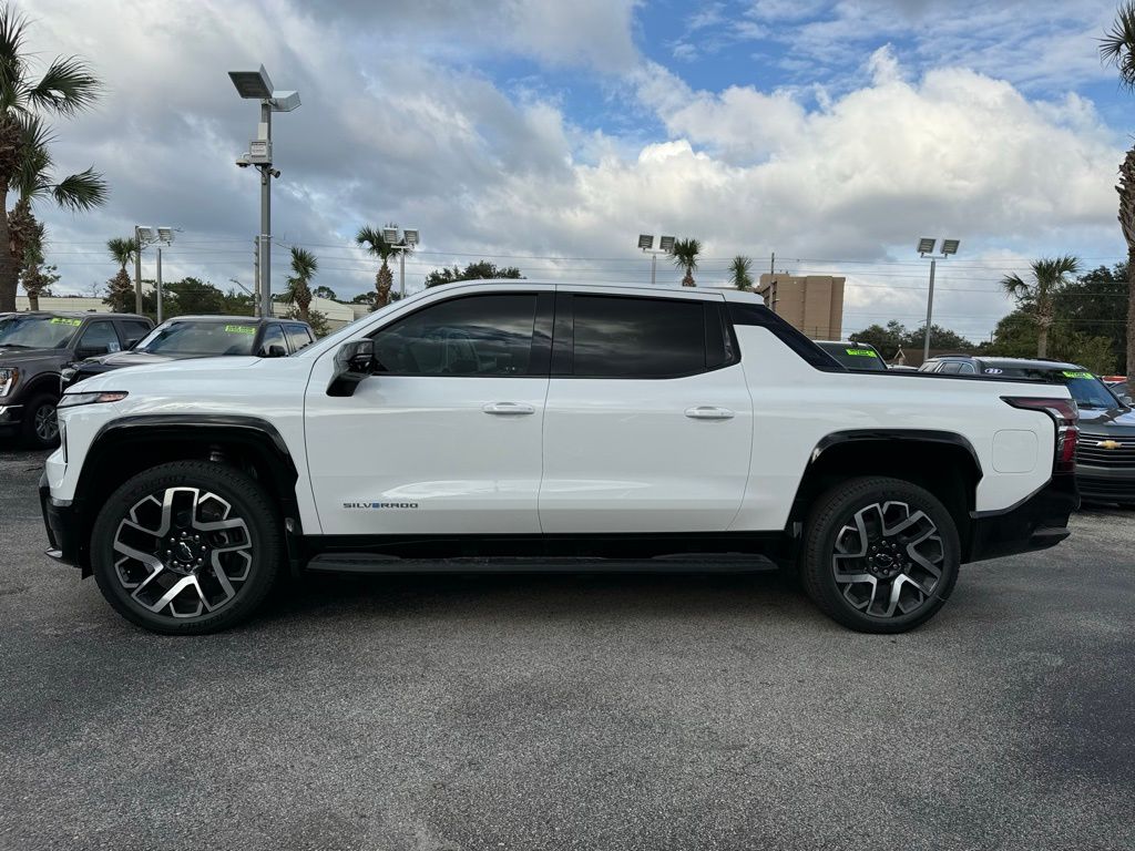 2024 Chevrolet Silverado EV RST 5