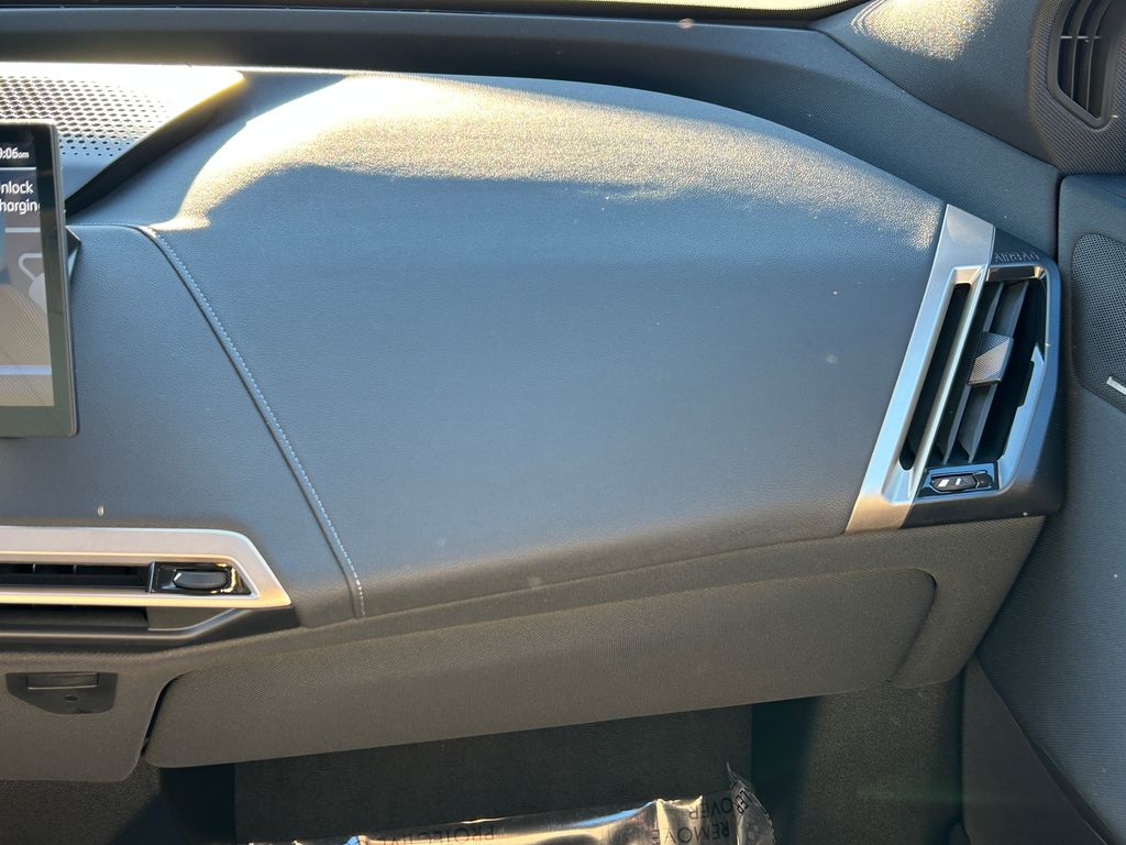 Thumbnail: 2026 BMW iX - 26