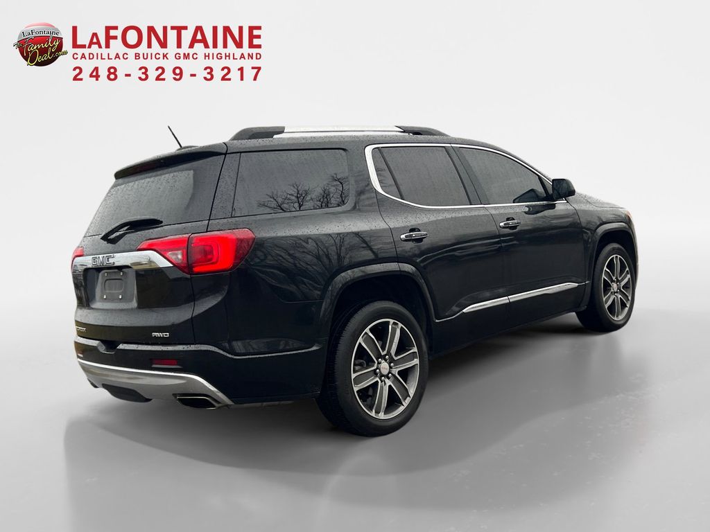 2017 GMC Acadia Denali 7