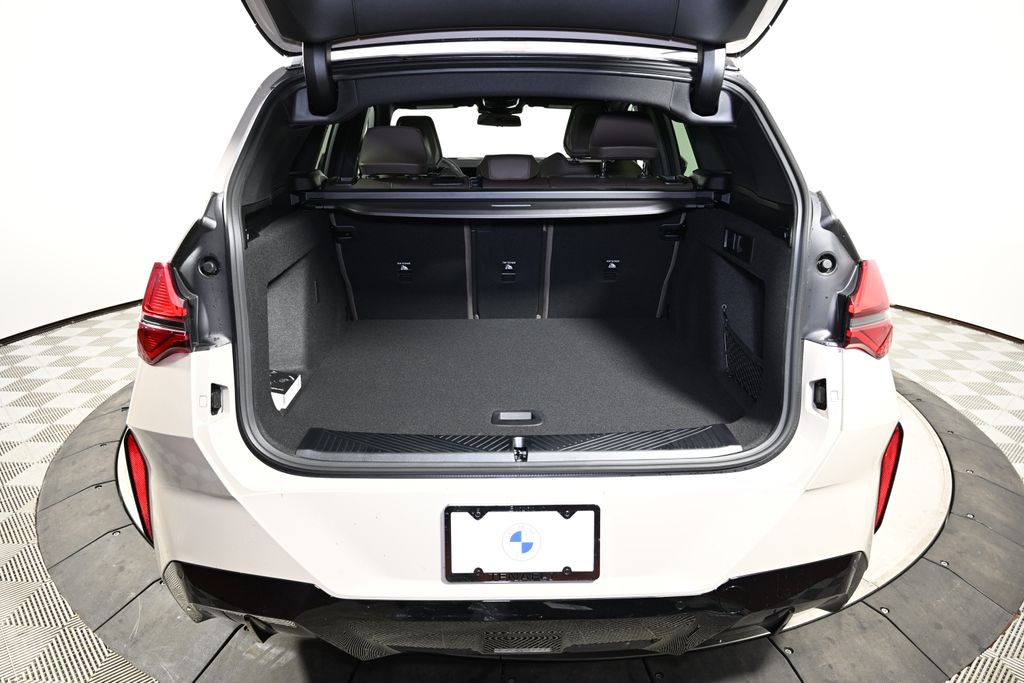 Thumbnail: 2026 BMW X3 - 10