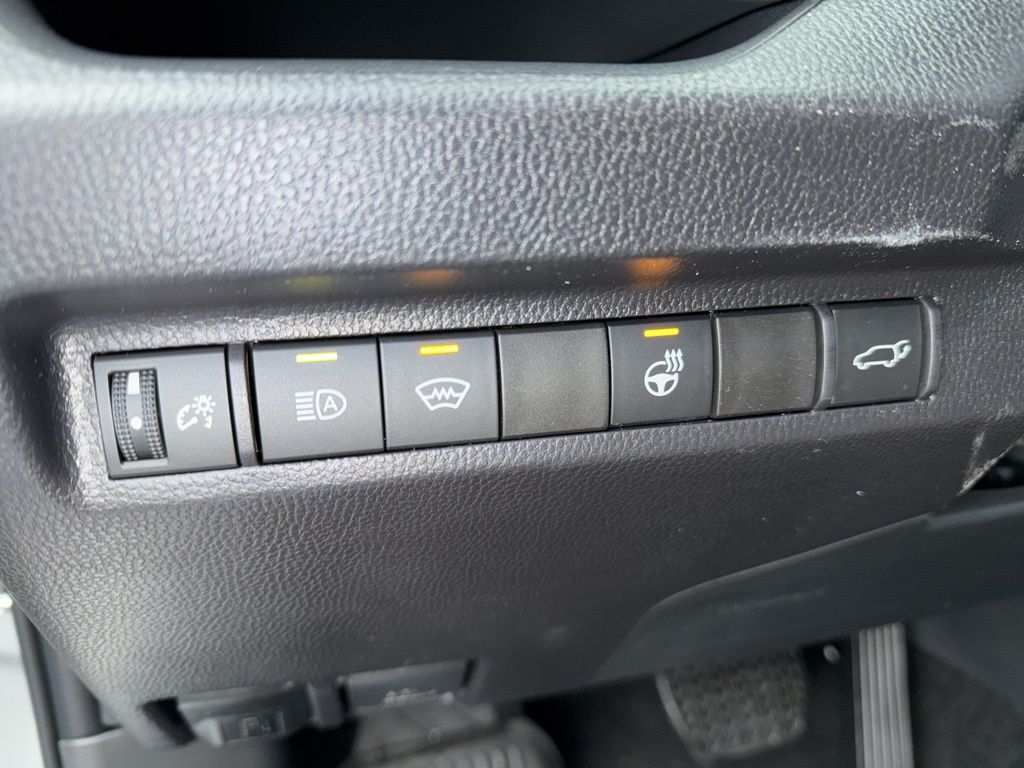 Thumbnail: 2025 Toyota RAV4 - 16