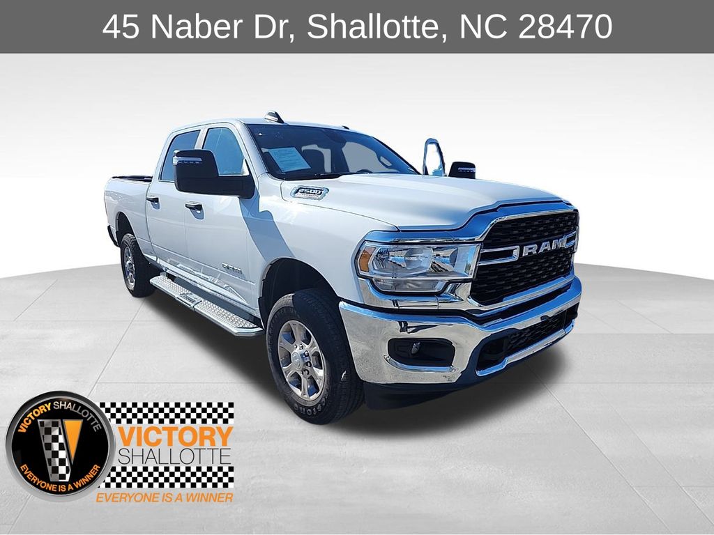 2024 RAM 2500 Big Horn Crew Cab 4WD