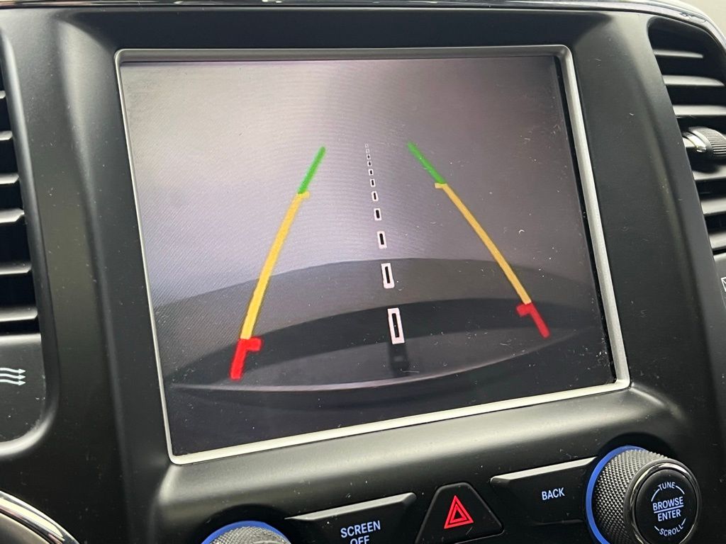 Thumbnail: 2015 Jeep Grand Cherokee - 14