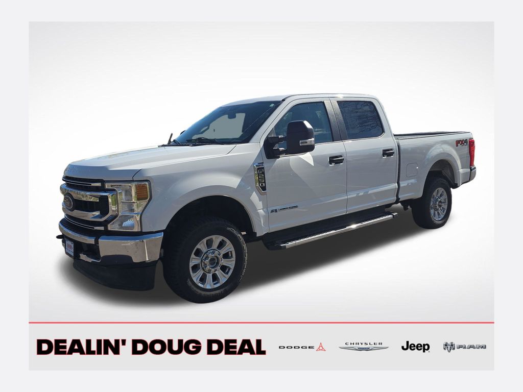 Oxford White 2022 Ford F-250 Super Duty Pickup Truck Four-Wheel Drive Automatic