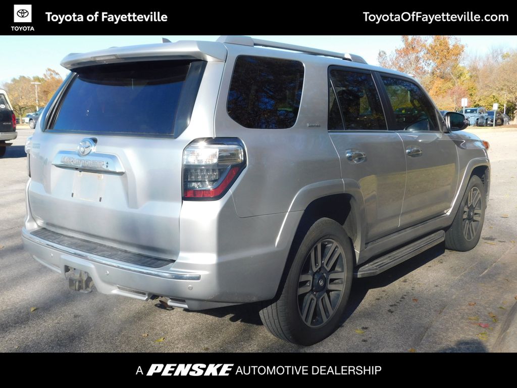 Thumbnail: 2016 Toyota 4Runner - 11