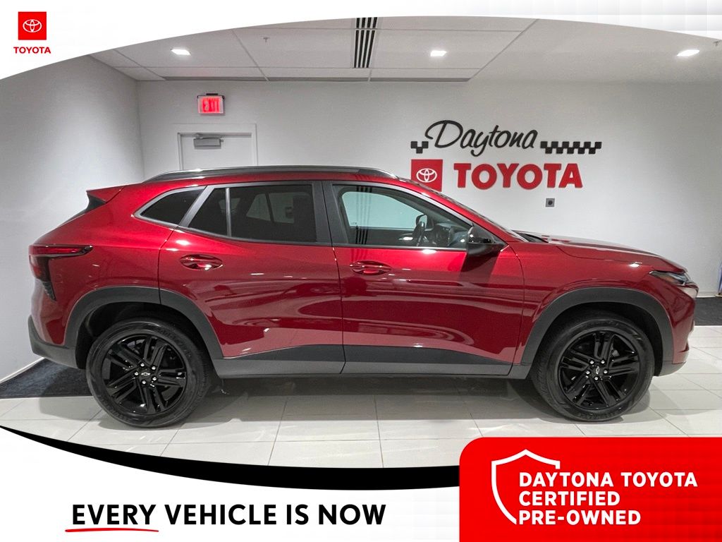 Used 2024 Chevrolet Trax SUV