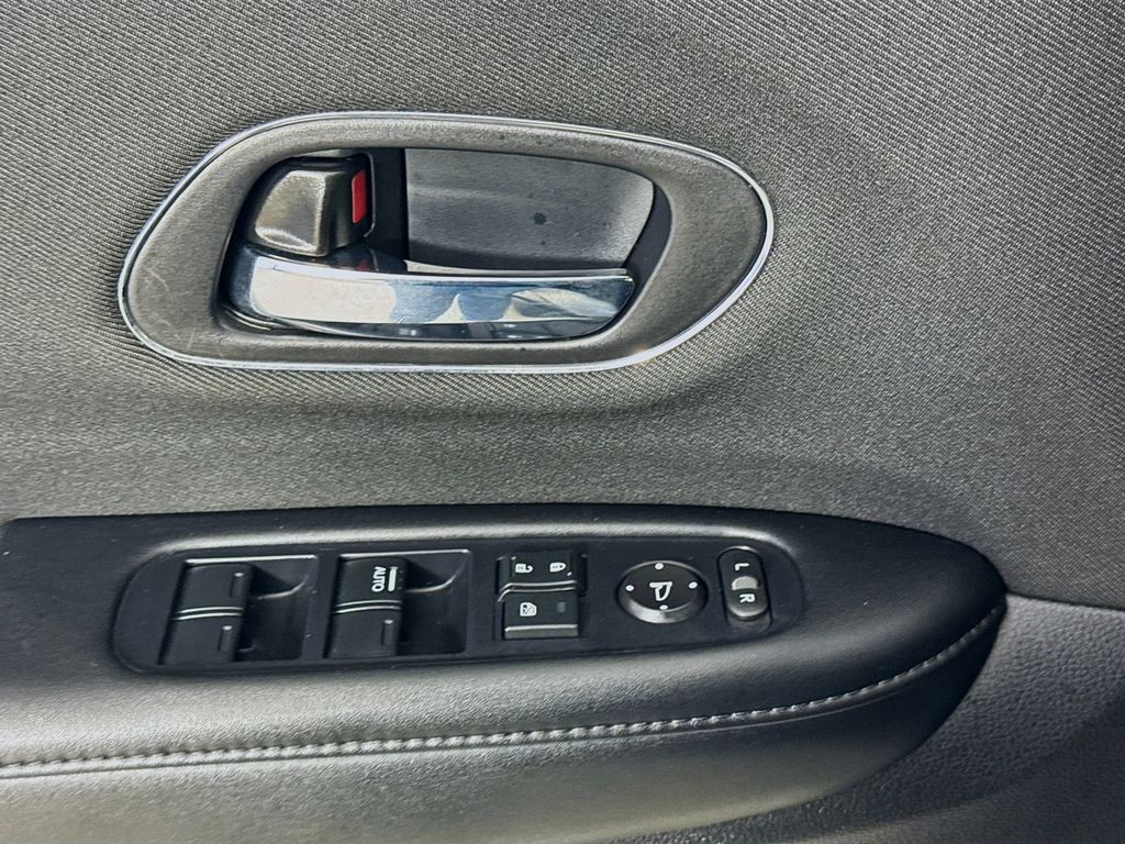 Used Car 2022 Honda Hr-v  Ex For Sale Under $25,000 In Austin, Texas