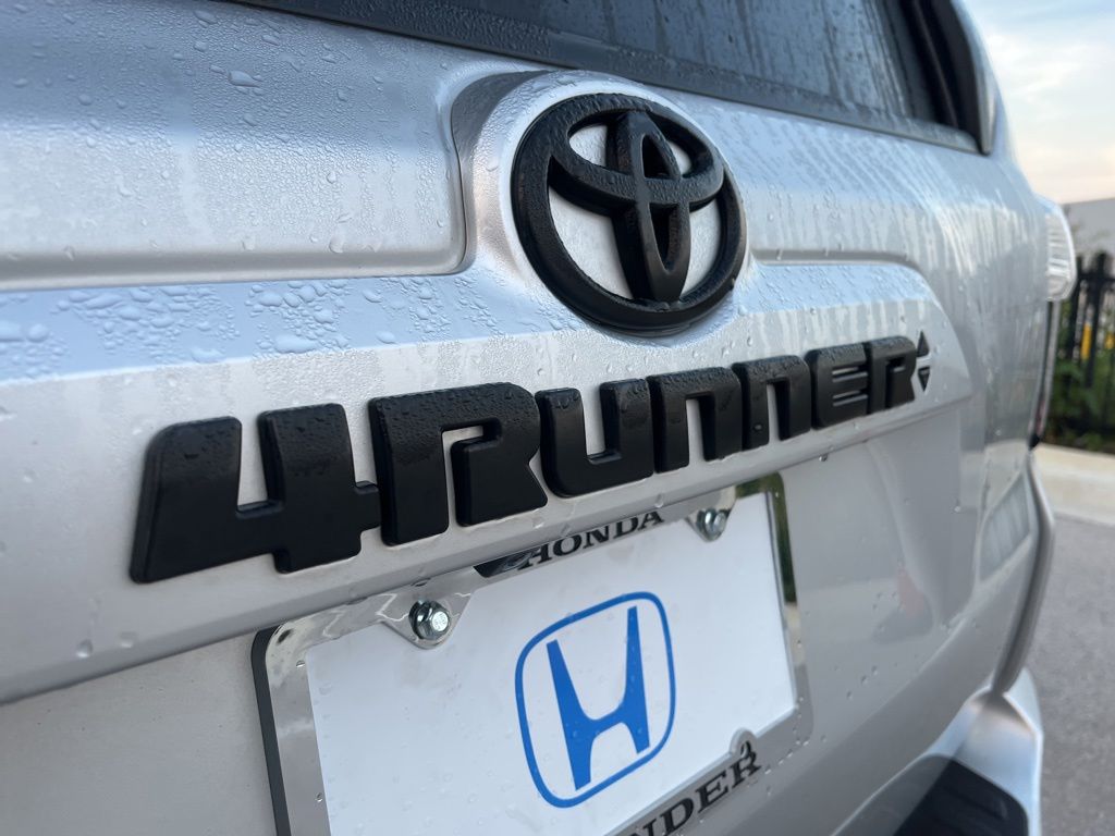 Thumbnail: 2022 Toyota 4Runner - 8