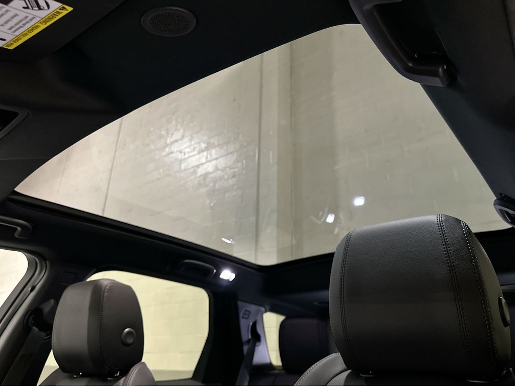 Thumbnail: 2026 Land Rover Discovery Sport - 11