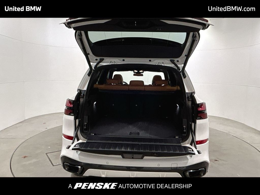 Thumbnail: 2026 BMW X5 - 22