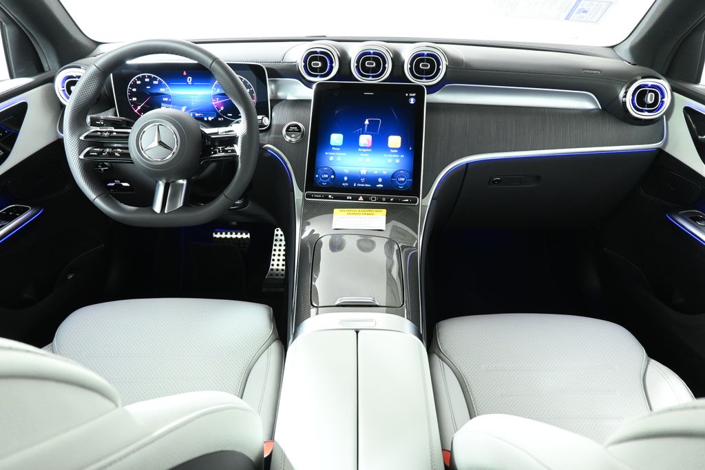 2025 Mercedes-Benz GLC 300 4