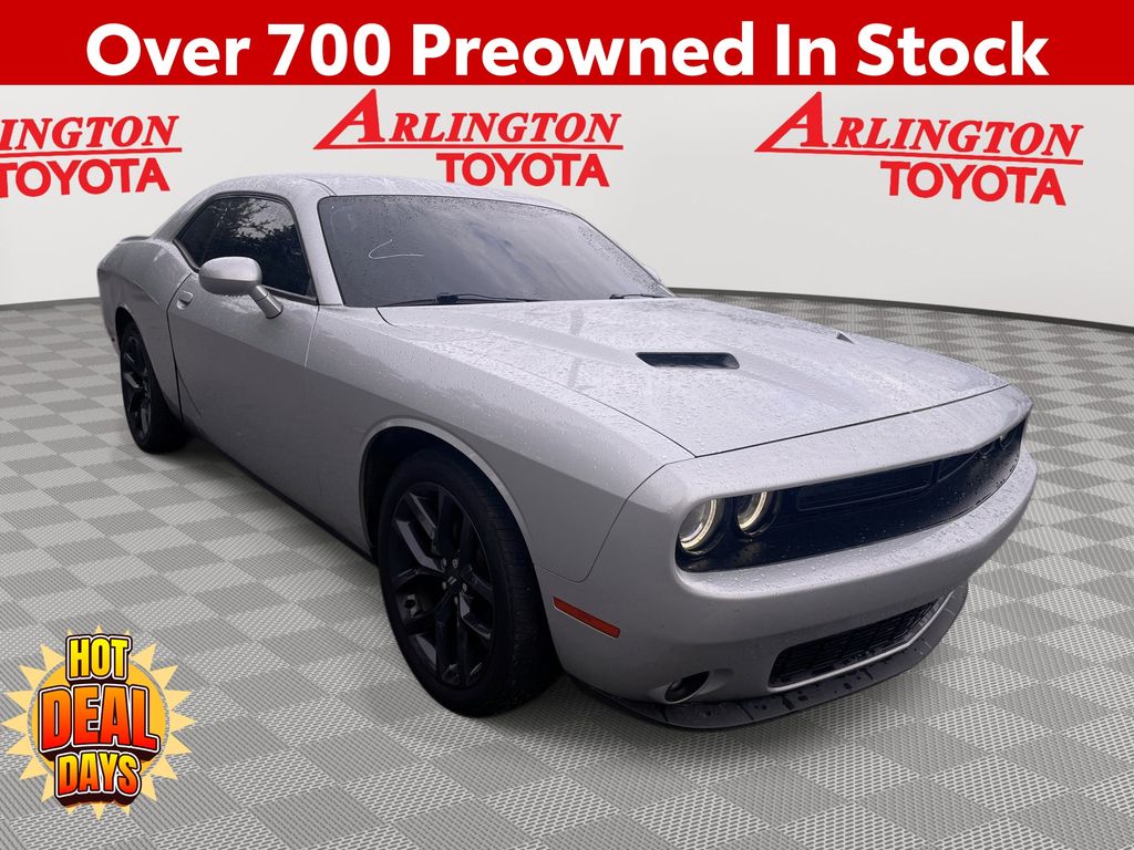 2021 Dodge Challenger SXT Auto's photo