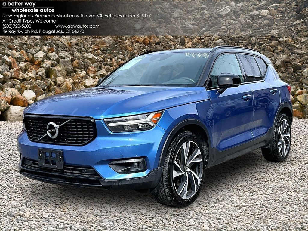 2021 Volvo XC40 T5 R-Design AWD
