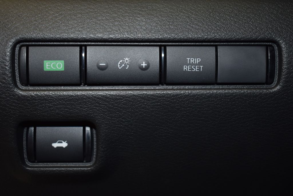 Thumbnail: 2025 Nissan Sentra - 16