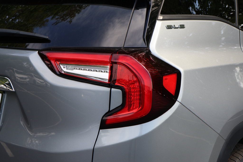 Thumbnail: 2023 GMC Terrain - 9