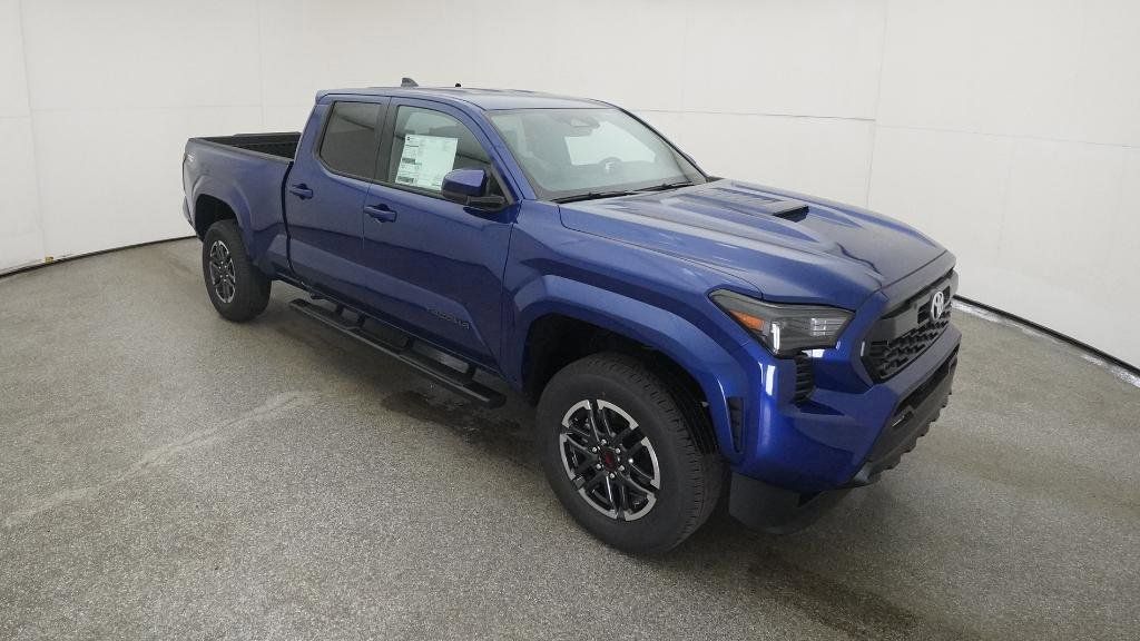Thumbnail: 2025 Toyota Tacoma - 10