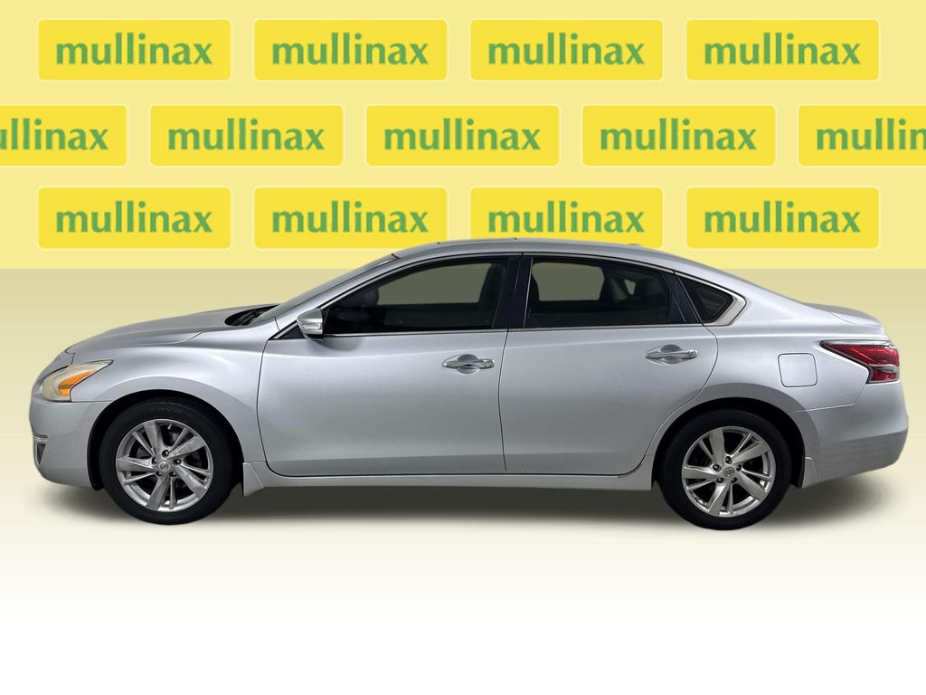 Used 2015 Silver Nissan 2.5 SL image 13